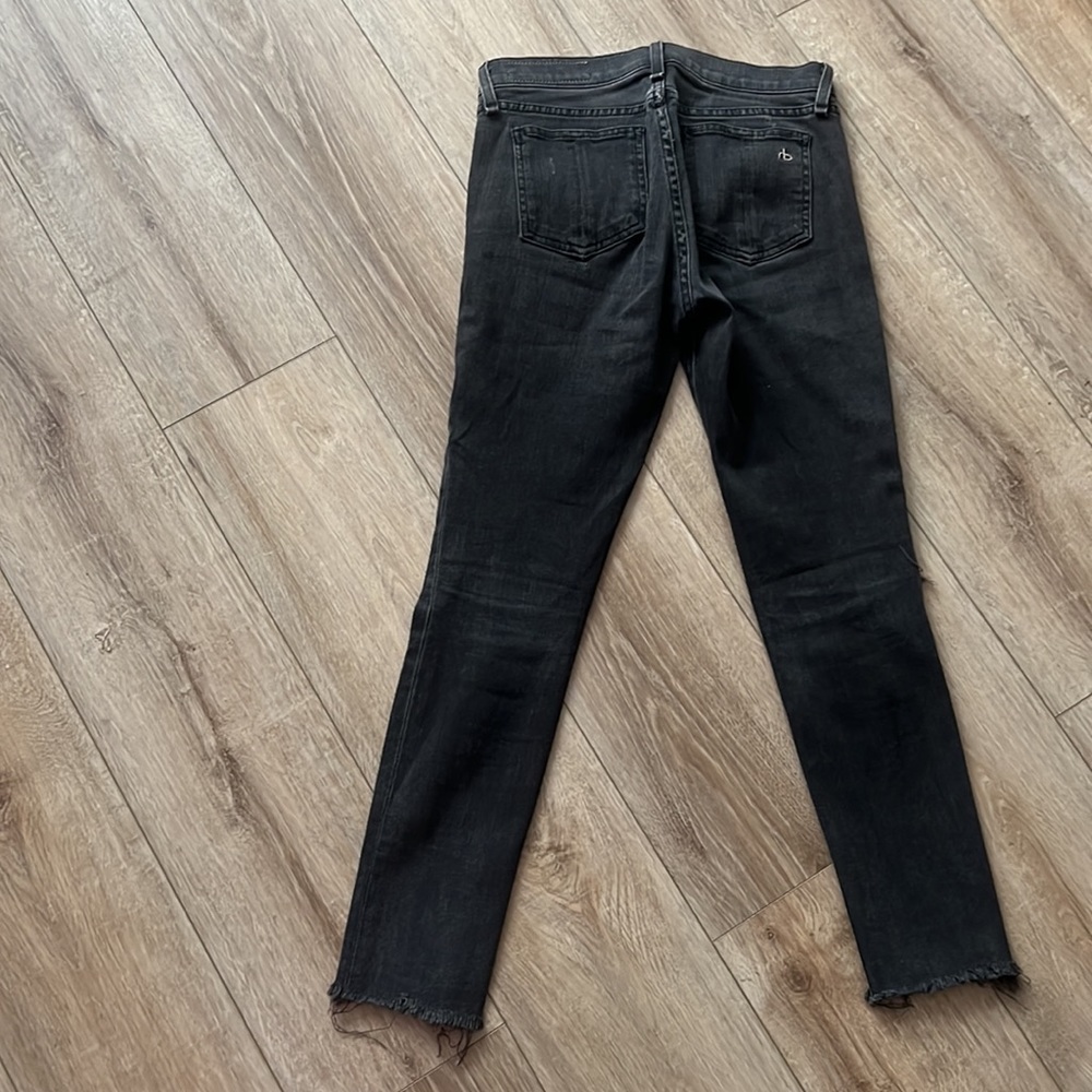 It Is In Very Good Condition With No Defects - image 3